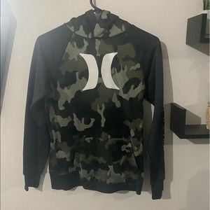 Hurley Camo pull over hoodie